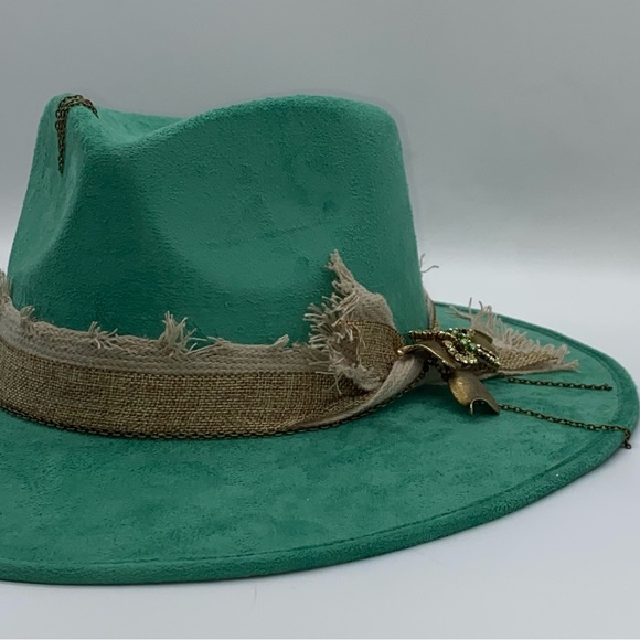 Double Mint - Picture 3 of 7